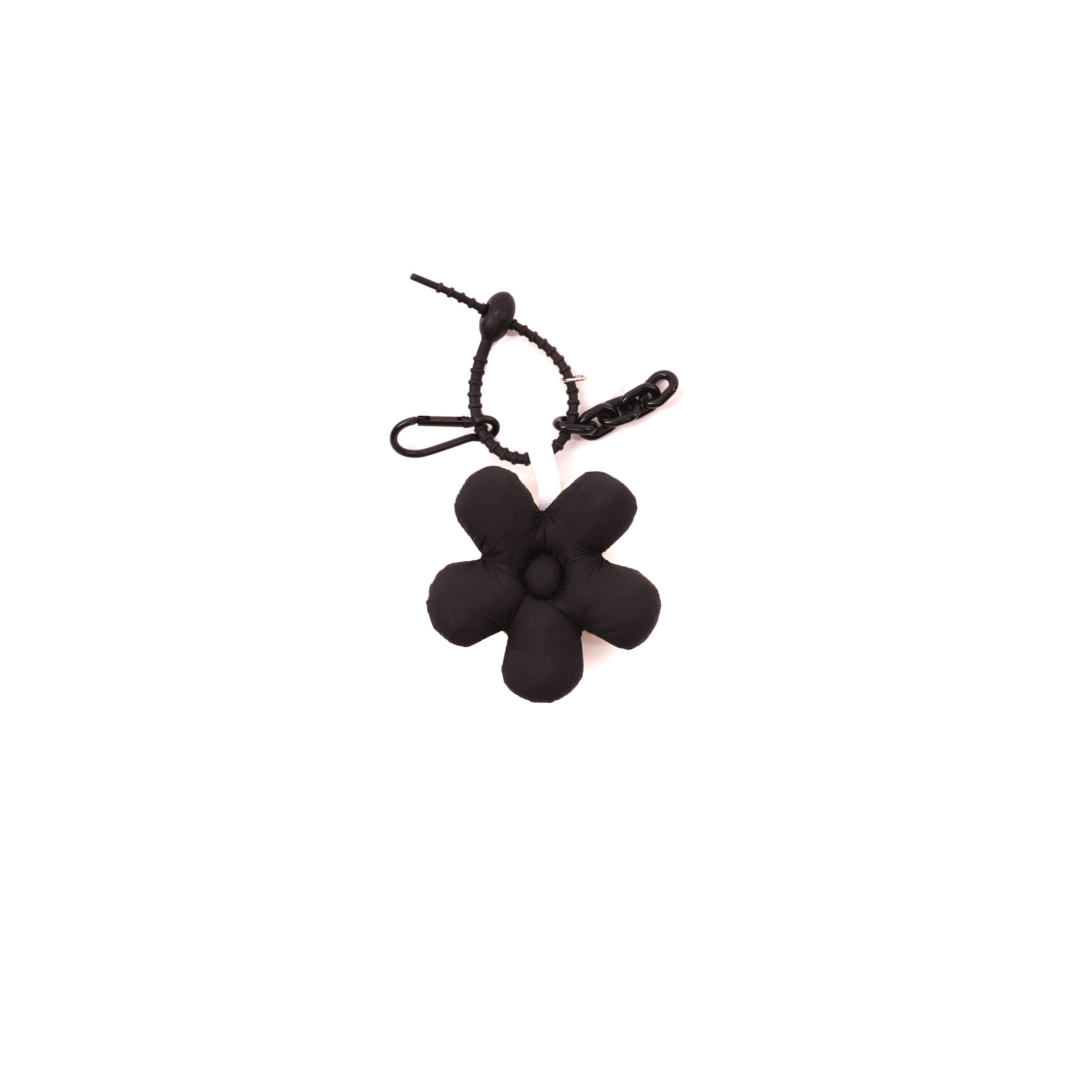 BLACK FLOWER KEYCHAIN