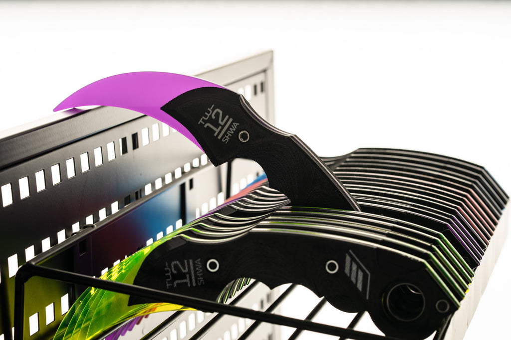 [SHWA/TW-12/1] Karambit Tactical Hand Assemble Acrylic Fidget Toy