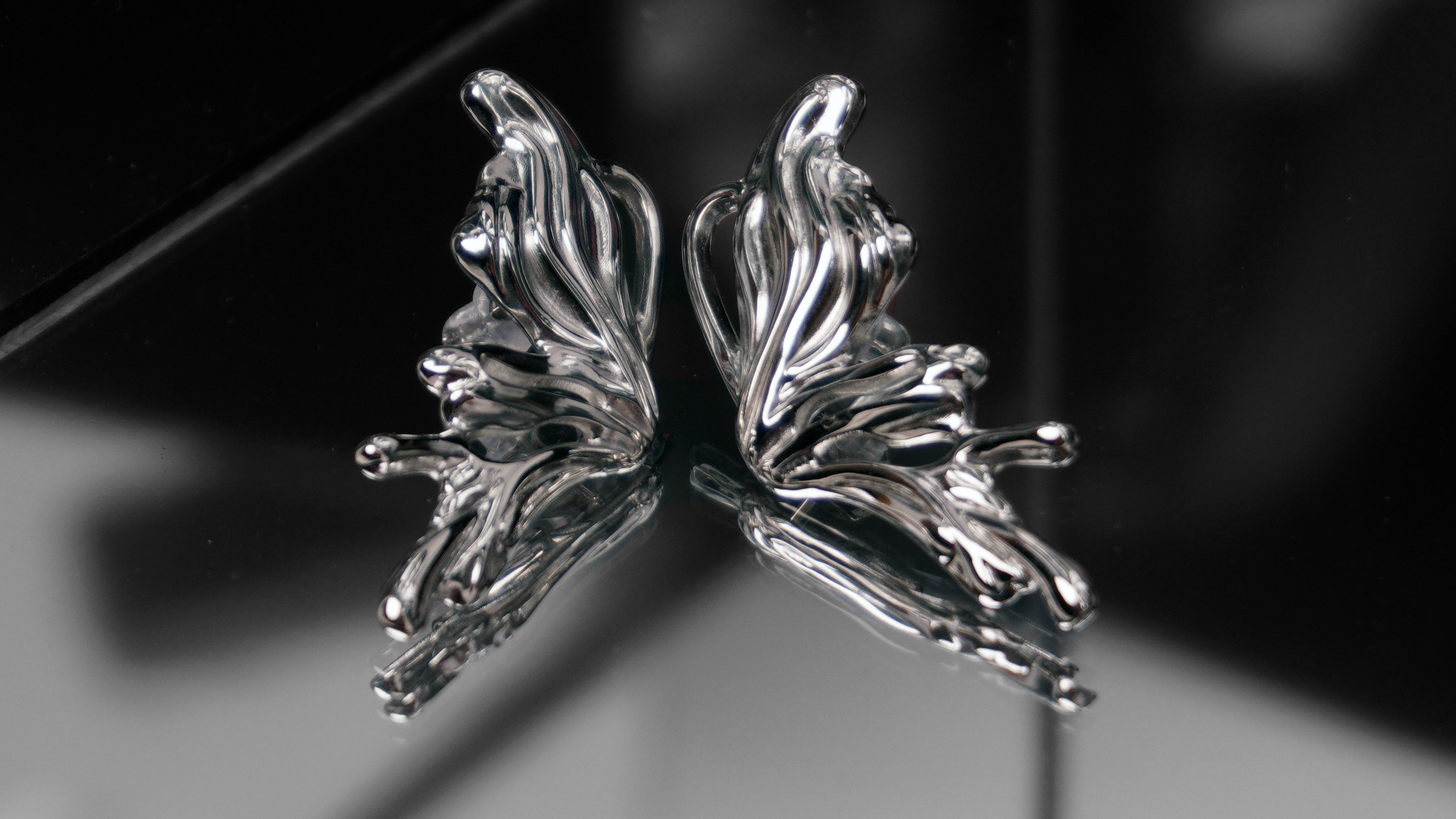 Nighty Queen Earings